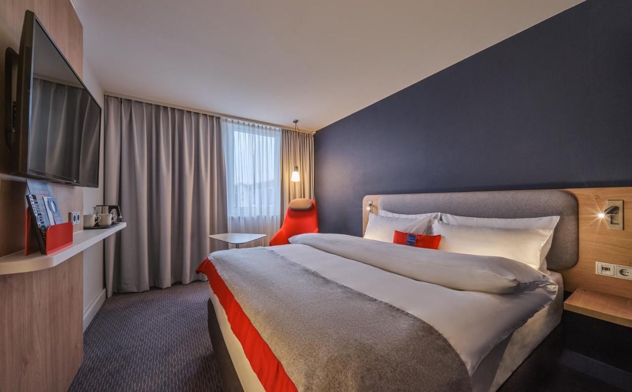 Standard Double Room,1277054245:JPEG