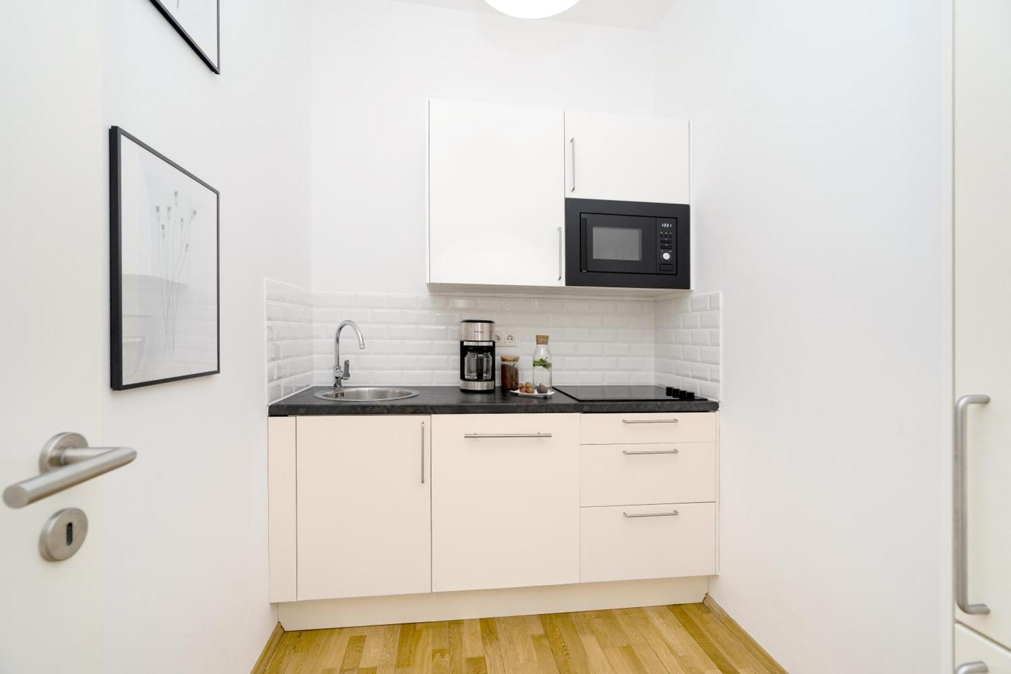 One-Bedroom Apartment Terrace