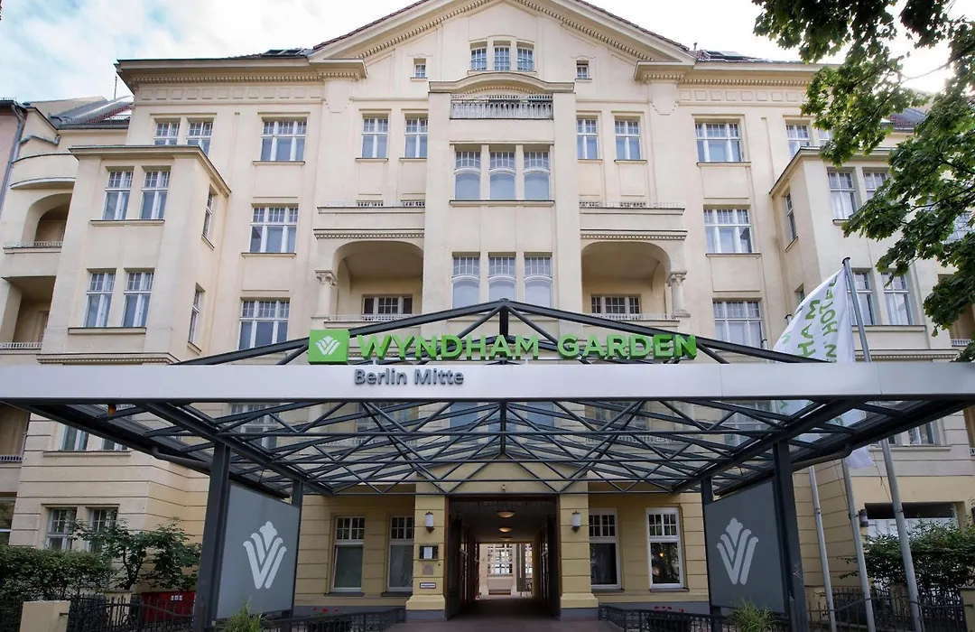 Wyndham Garden Berlin Mitte-1