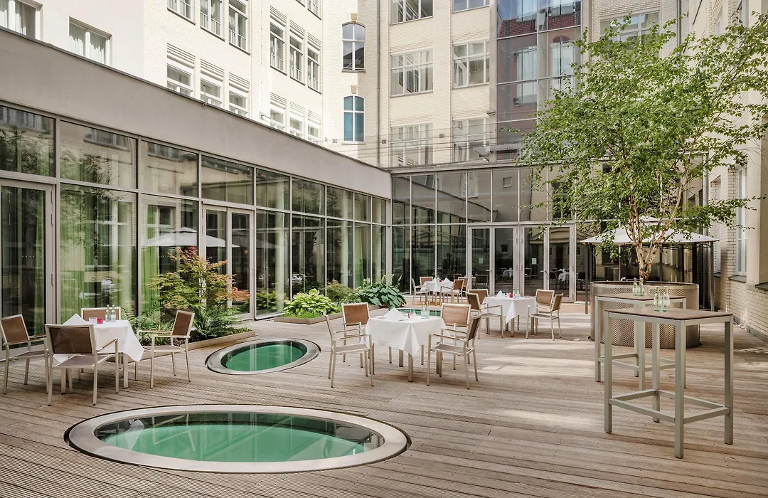 Moevenpick Hotel Berlin Am Potsdamer Platz-1