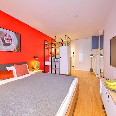 Aeronaut Service Apartments Powered By Pearl 1-2