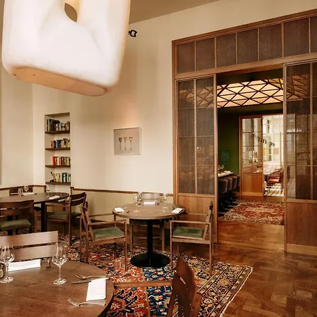Boutique Hotel Chateau Royal-3